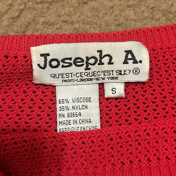 Red blouse - Picture 2 of 2